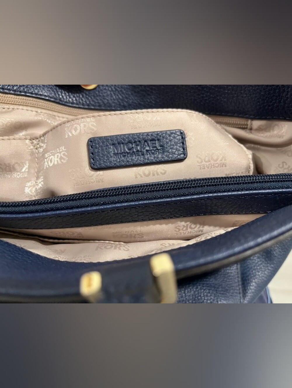 Michael Kors Navy Pebbled Leather Large Harper Tote W/Goldtone Trim New With Tag - Picture 5 of 16